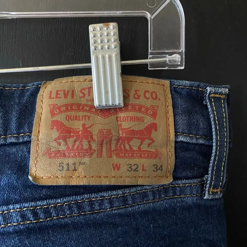 Levi's 511 Jeans Medium Dark Wash blue Men's Size 32 x 34 Slim Fit Jeans